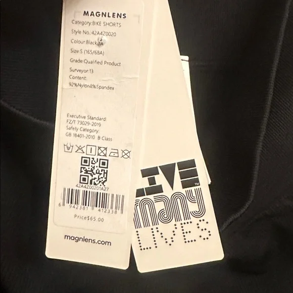 Magnlens NWT Black Seamless Gym Athletic Bike Shorts‎ Size S Trendy Form Fitting - Picture 5 of 5